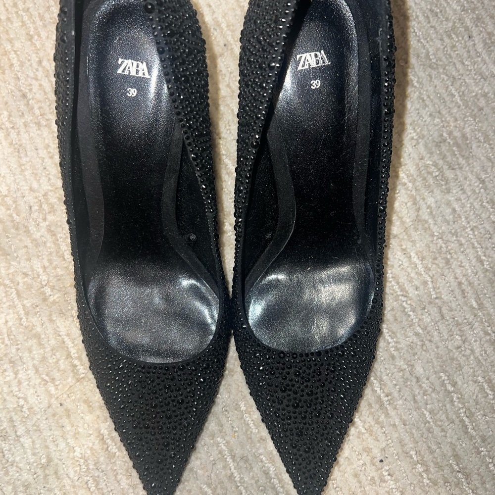 Zara Women's Black Embellished Heels